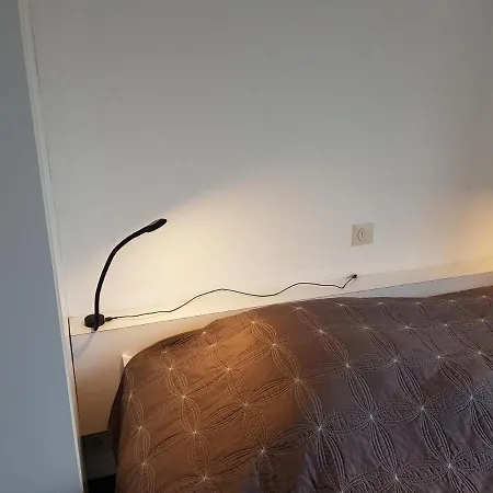 Апартаменты Modern Met Frontaal Zeezicht En Prive Parking