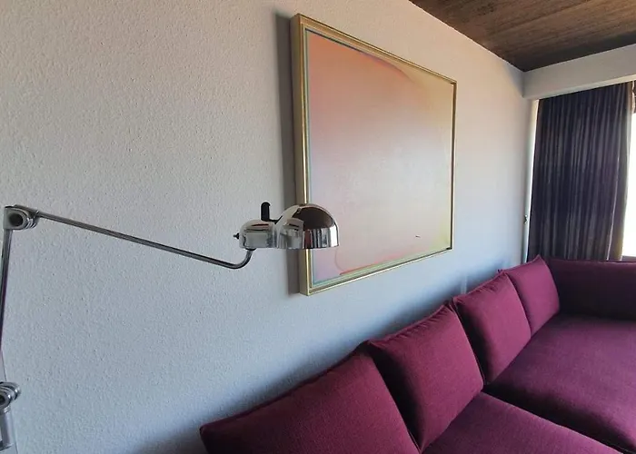 Modern Met Frontaal Zeezicht En Prive Parking アパート *